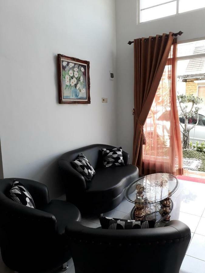 Villa Puncak Garuda A5 Batu  Luaran gambar